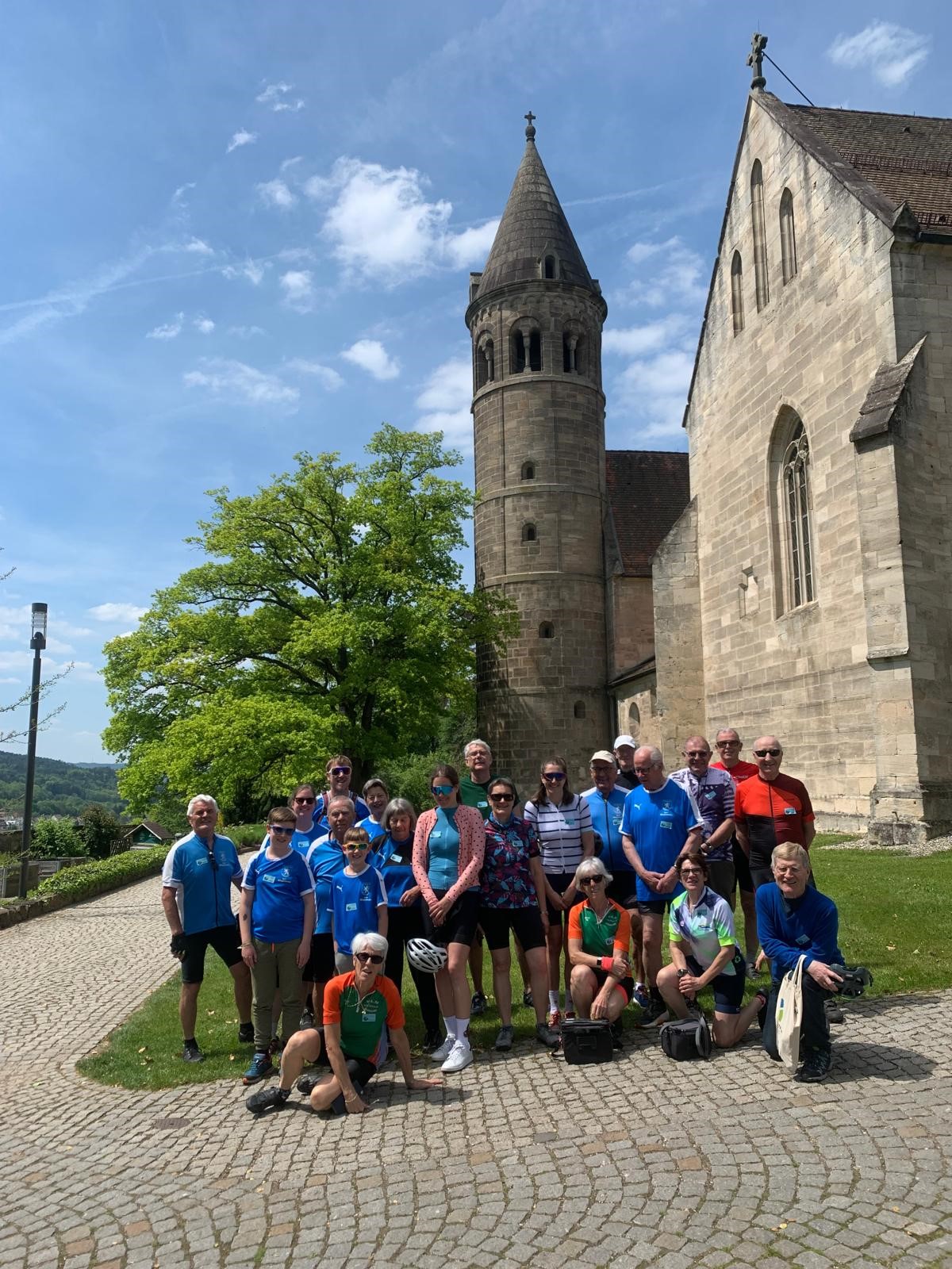  Am Samstag war eine Gruppe der Radsportabteilung des TSGV Waldstetten mit Malzéviller Radlern am Kloster Lorch 