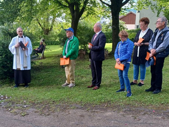 Marienbildstein auf dem Alten Friedhof in Waldstetten wurde an Fronleichnam 2024 gesegnet und der Bürgerschaft übergeben